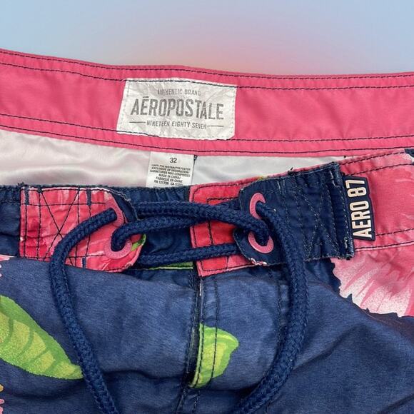 AEROPOSTALE Men’s 32 Blue Pink Floral Board Shorts - Picture 3 of 3